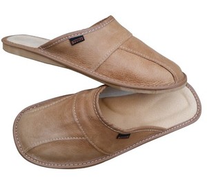 mens leather slippers size 11