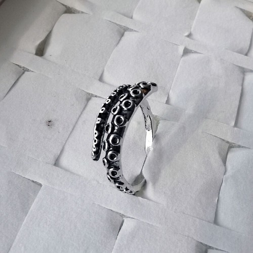 Adjustable Unisex Design Creative Alloy Snake Octopus Ring - Picture 17 of 19