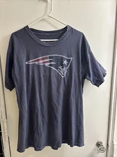 New England Patriots Football  NFL Pro Line Fanatics T-Shirt LARGE FREE SHIP