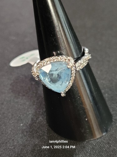 Bomb Party RG83191 - Into The Glow, Gr. 8 Lab Created Baby Sky Blue Topas - Bild 1 von 5