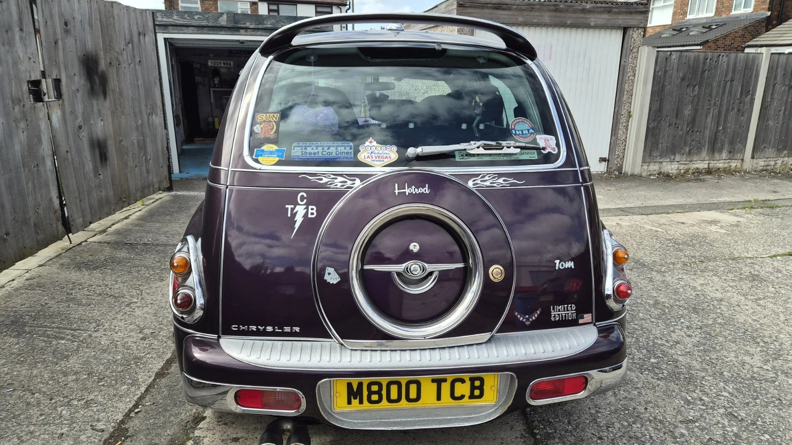 Chrysler PT Cruiser One of a Kind! - Picture 9 of 12