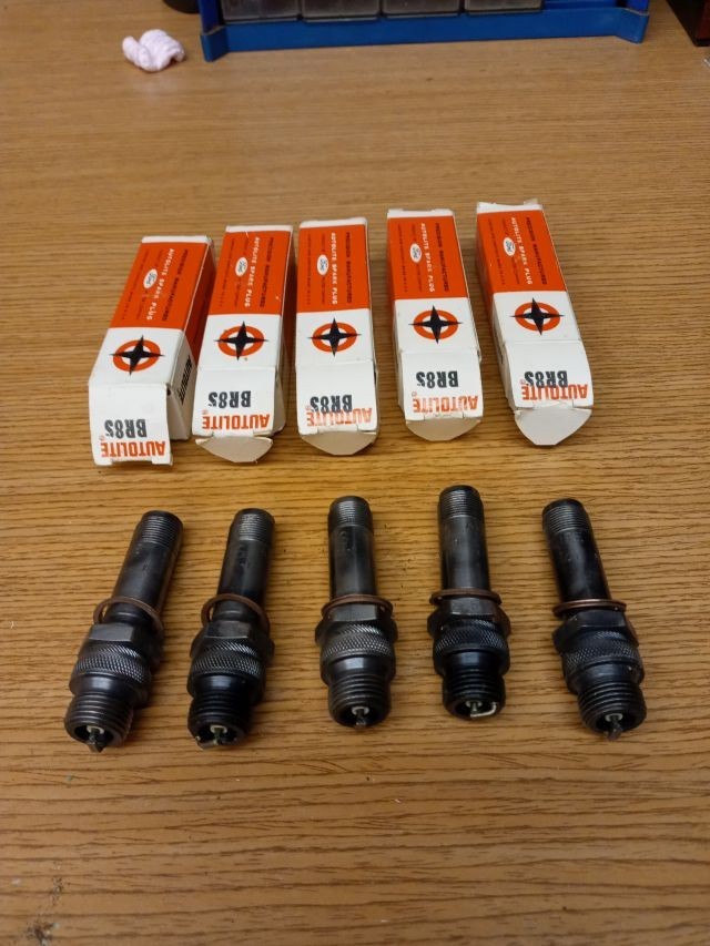 Autolite BR8S Spark Plug