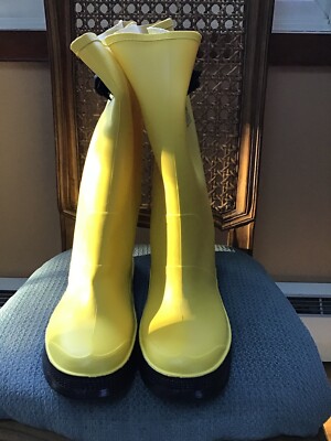 YELLOW RUBBER OVER SHOE WATERPROOF MENS MUD FARMING SLUSH BOOTS Size 9