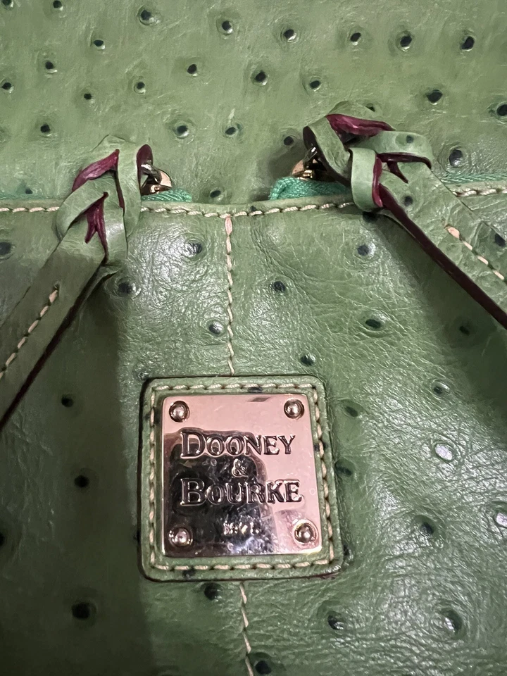 Bolso de mano Shopper Dooney & Bourke de cuero de avestruz verde con bolsillo grande Foto 2 de 4