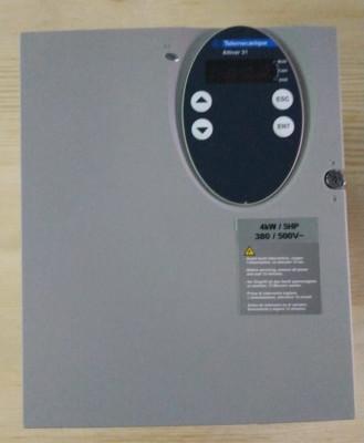 ATV31HU40N4 variable speed drive ATV31, 4kW 500V 3-phase supply, EMC filter IP20