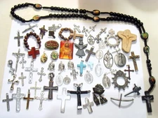 60 vintage catholic Saints nice Christian religious items assorted lot fv1949