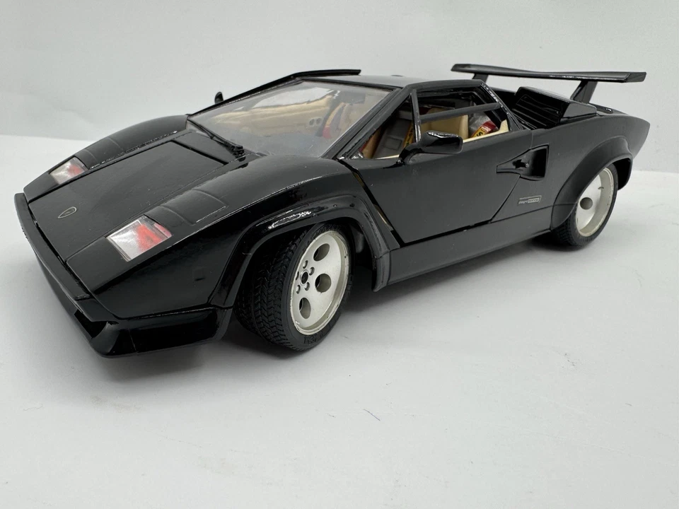 Burago Lamborghini Countach 1:18 Scale Diecast Model Car Black Made In Italy - Image 2 of 4