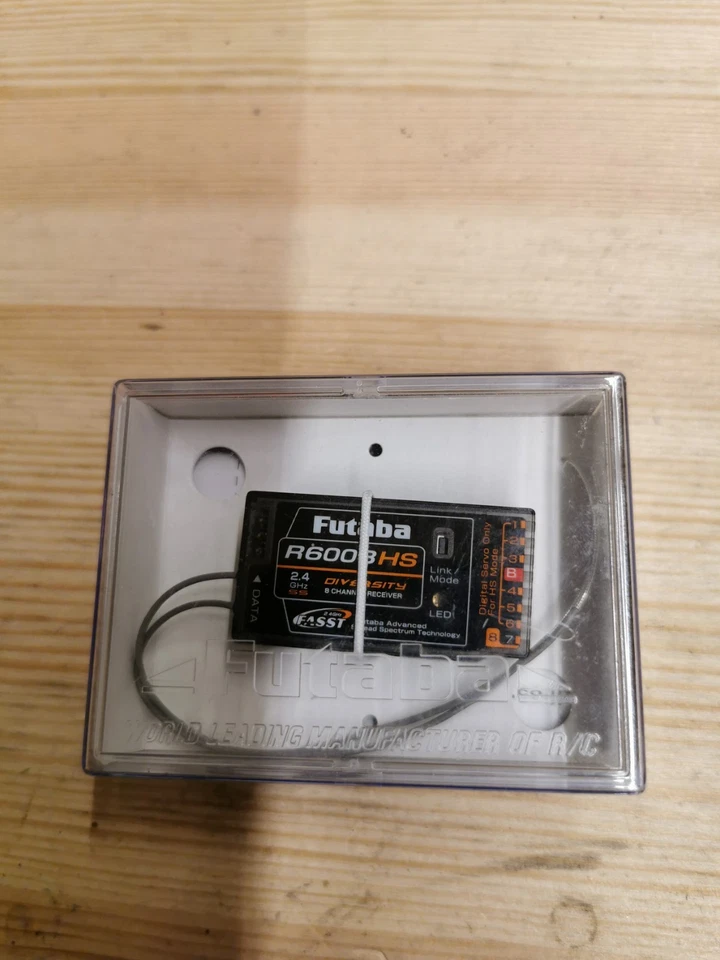 Futaba R6008HS 8-Kanal 2,4 GHz FASST-Empfänger - Bild 3 von 3