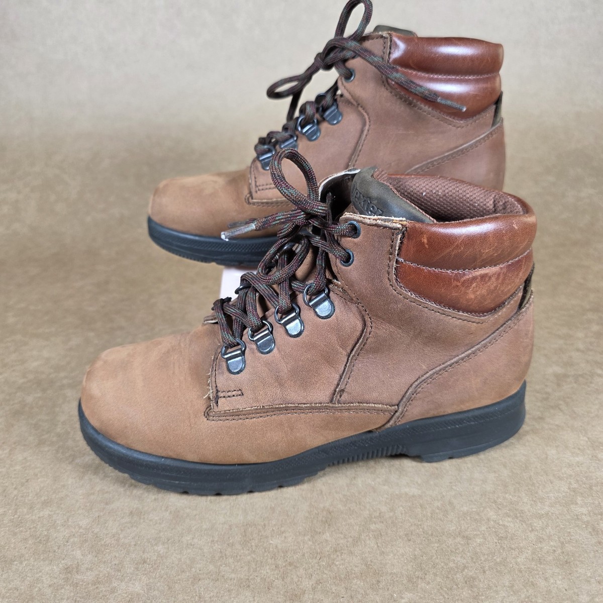 Vintage Dexter Mountaineer Alpine Hiking Boots Men display picture 1