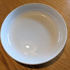 Harvest Green Studio White Pasta/Serving Bowl Embossed Porcelain Single 8.5” NEW