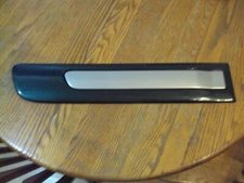 2002 2003 2004 2005 GMC ENVOY, RH PASSENGER REAR DOOR BODY SIDE MOLDING TRIM OEM