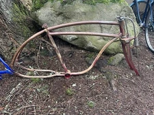 Postwar hawthorn frame with spring forks