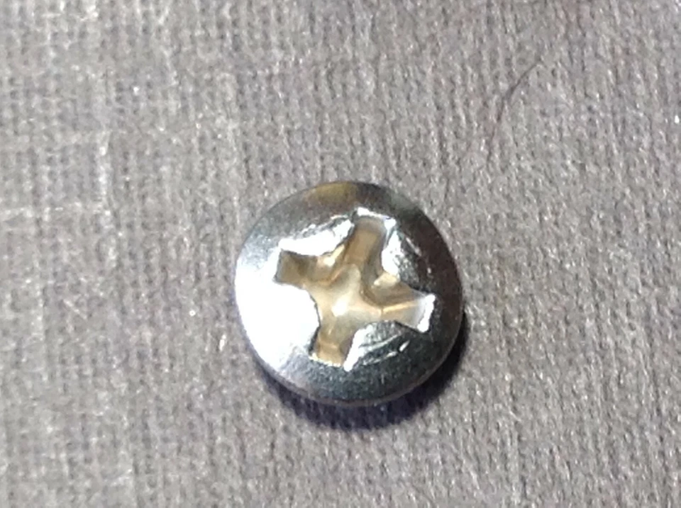 100 piezas para Dodge #8 x 5/8" con #6 cabeza adornación parabrisas moldura tornillos acero inoxidable Foto 2 de 4