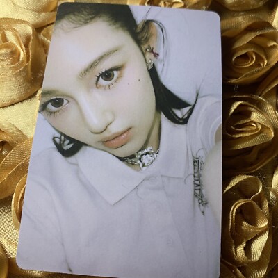 Danielle NEWJEANS Girls Bunny Land Celeb Edition Photo Card Kpop White Polo