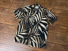 Paradise Found Mens Hawaiian Pocket Shirt 100% Rayon Tropical Leaves Size S