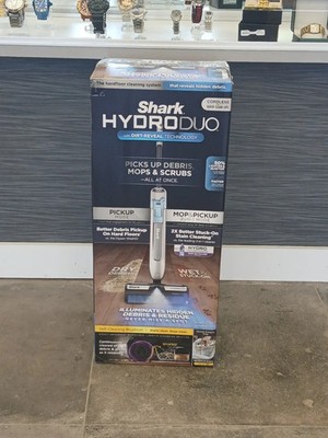 Shark - HydroDuo with Dirt-Reveal Technology, Cordless wet & dry hard floor NEW