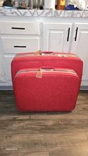 Vintage Samsonite Fashionaire Hardside 27” And 22" Suitcase Set.