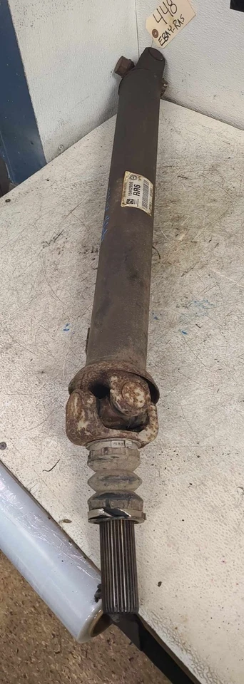 07-14 GMC YUKON DENALI XL 1500 ESCALADE ESV EJE DE TRANSMISIÓN DELANTERO NUEVO ESTILO 6,2 L OEM Foto 2 de 4