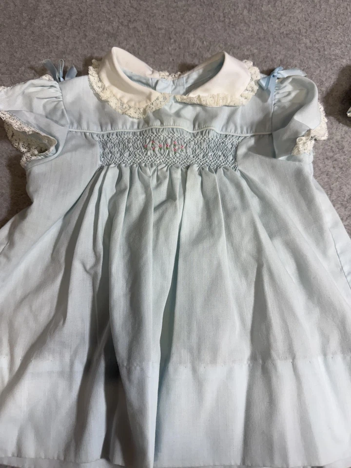 Lote de vestidos vintage Polly Flinders ajustados a mano niñas 18 meses azul blanco encaje Foto 2 de 4