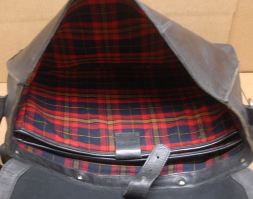 WILL Leather Goods Messenger Shoulder Bag Soft Black Leather Plaid Interior - Picture 16 of 22