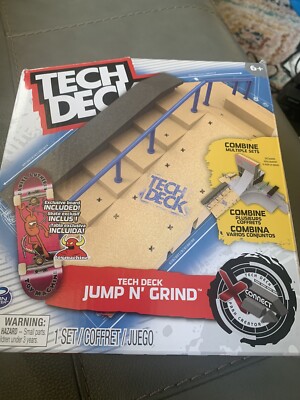  TECH DECK JUMP N GRIND X-Connect Park Ramp Set & TOY MACHINE FINGER SKATEBOARD