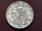 1943  WALKING LIBERTY  HALF DOLLAR 90% SILVER .50¢ UNITED STATES   (A202)