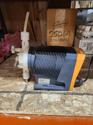 PROMINENT FLUID CONTROL PUMP BT5B1008PVT2000UA010000