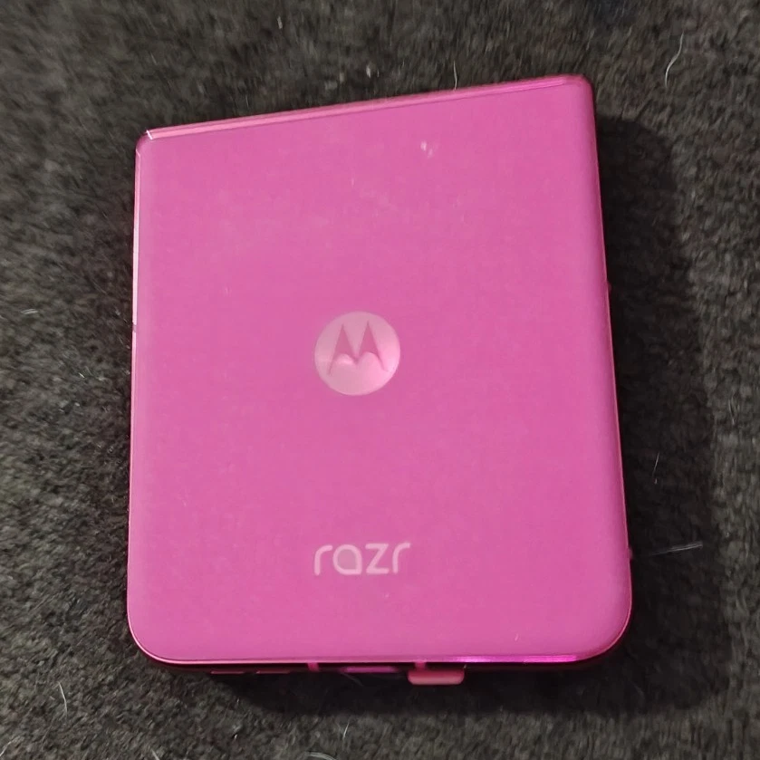 Preços baixos em Flip Rosa Motorola RAZR Celulares e smartphones