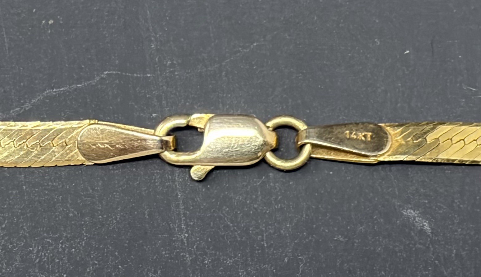 Solid 14K Yellow Gold Flat Herringbone Chain Neck… - image 3