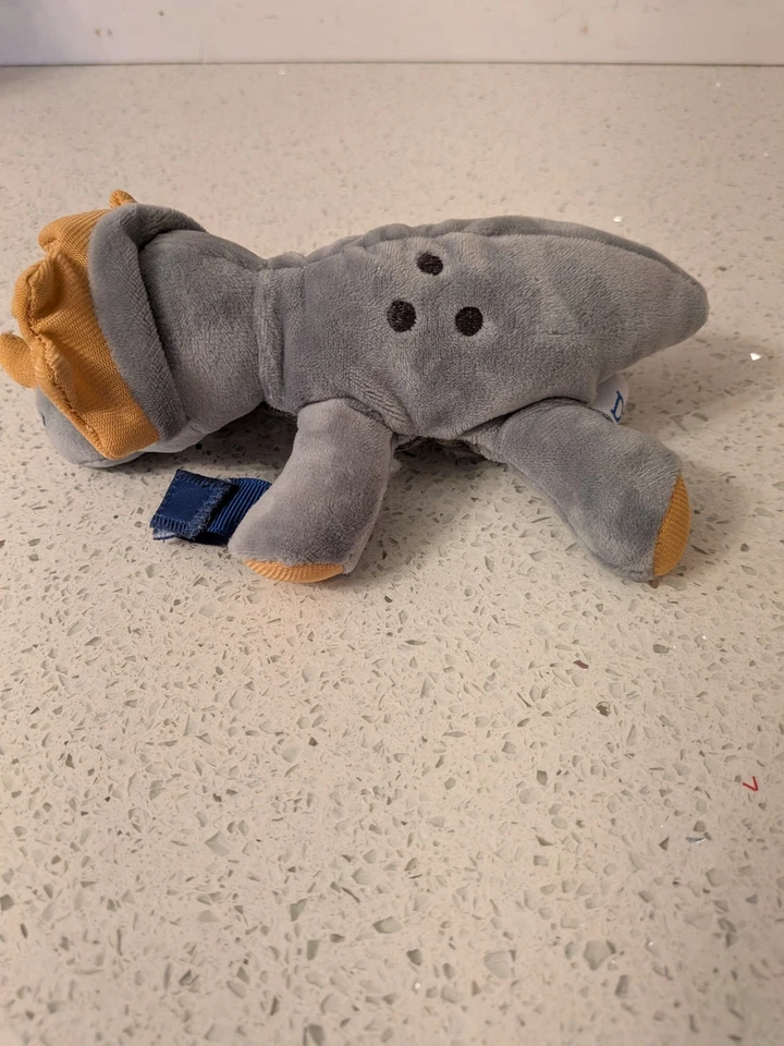 Dr. Brown’s Porta Chupetes Clip Dinosaurio Triceratops Gris Mini Peluche Bebé Juguete Foto 2 de 4