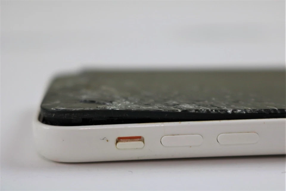 Apple iPhone 5c-32GB - белый (Verizon) A1532 (CDMA + GSM) - Изображение 4 из 4