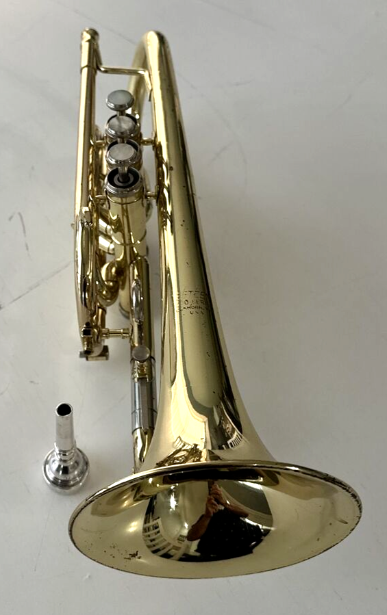 Getzen 300 Series Brass with Hard Case R20523 eBay