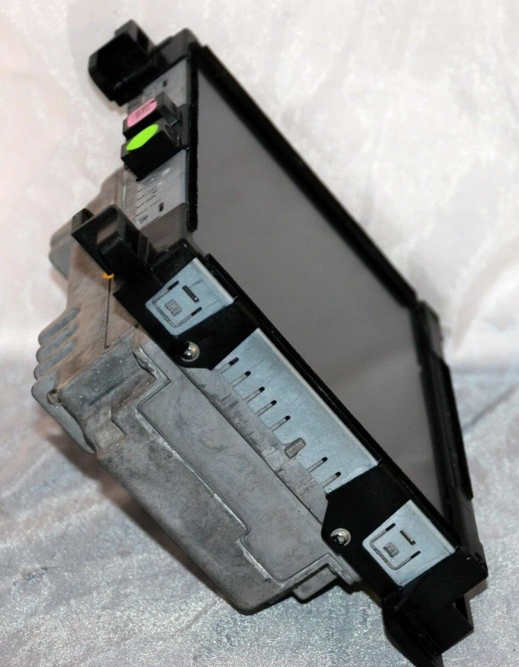 2015 - 2016 DODGE CHALLENGER CHARGER RA3 8.4 UCONNECT RADIO SCREEN OEM VP3 - Image 3 of 4