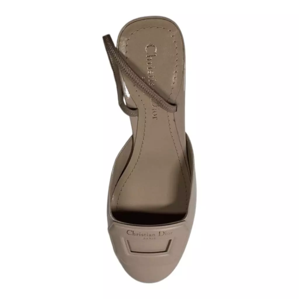 Escarpins SINGLE SHOE ONLY CHRISTIAN DIOR Day Slingback cuir verni taille nude 