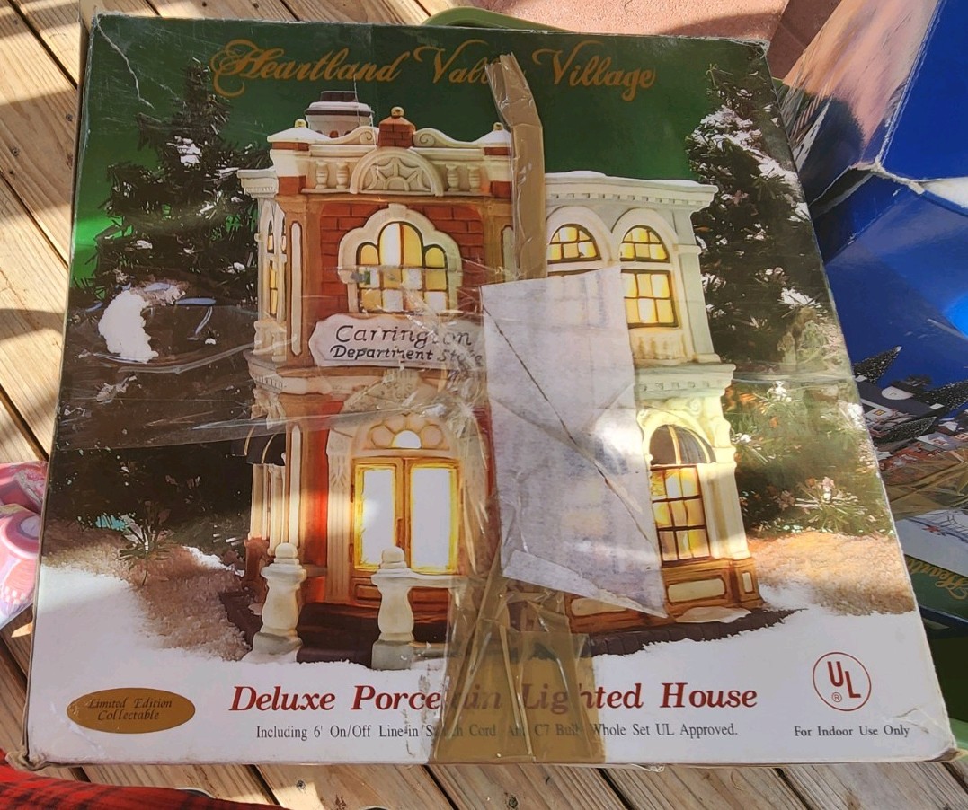 Heritage Village Deluxe Porcelain Lighted House  Doesn't Come With Lighting Eq
