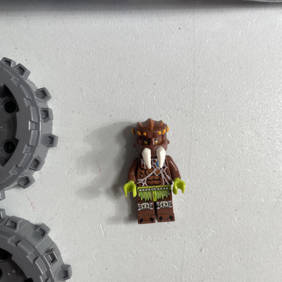 Lego Legends of Chima 70131 Rogon's Rock Flinger w/ Box