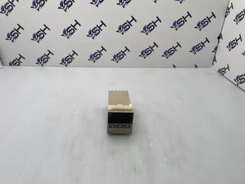 OMRON E5CS TEMPERATURE CONTROLLER