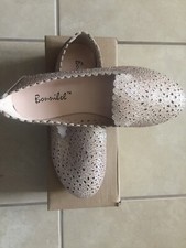 Comfortable Flat: Women flat slip on shoe