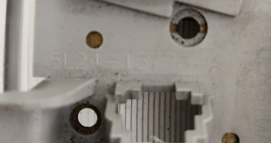 Оригинальный купольный фонарь для Ford F250 Super Duty 2008-2016 годов выпуска - Изображение 3 из 4