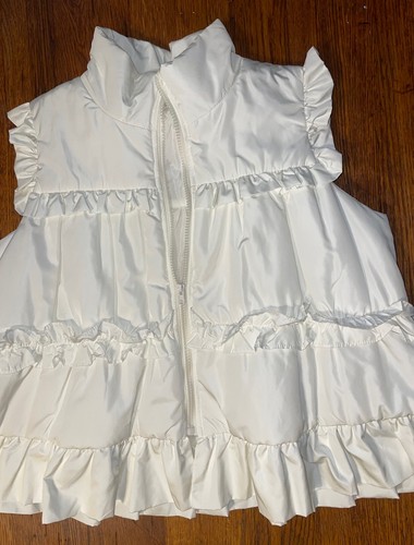 TCEC Women's White Back Bow Ruffle Trim Puffer Vest Size Small