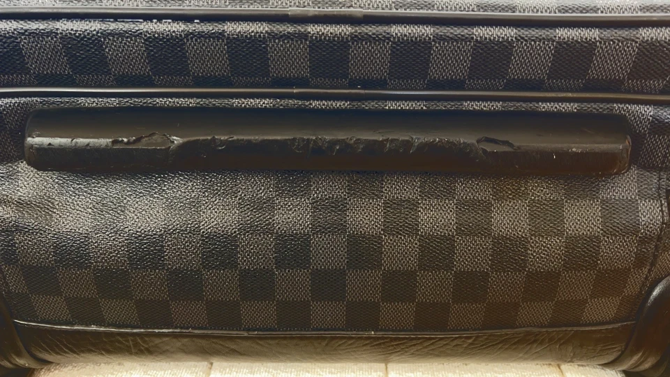 Louis Vuitton Overnight Damier Graphite Roller Bag - Retired - used condition - Image 4 of 4