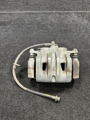 2020 Toyota Highlander Front Right Brake Caliper Assembly OEM