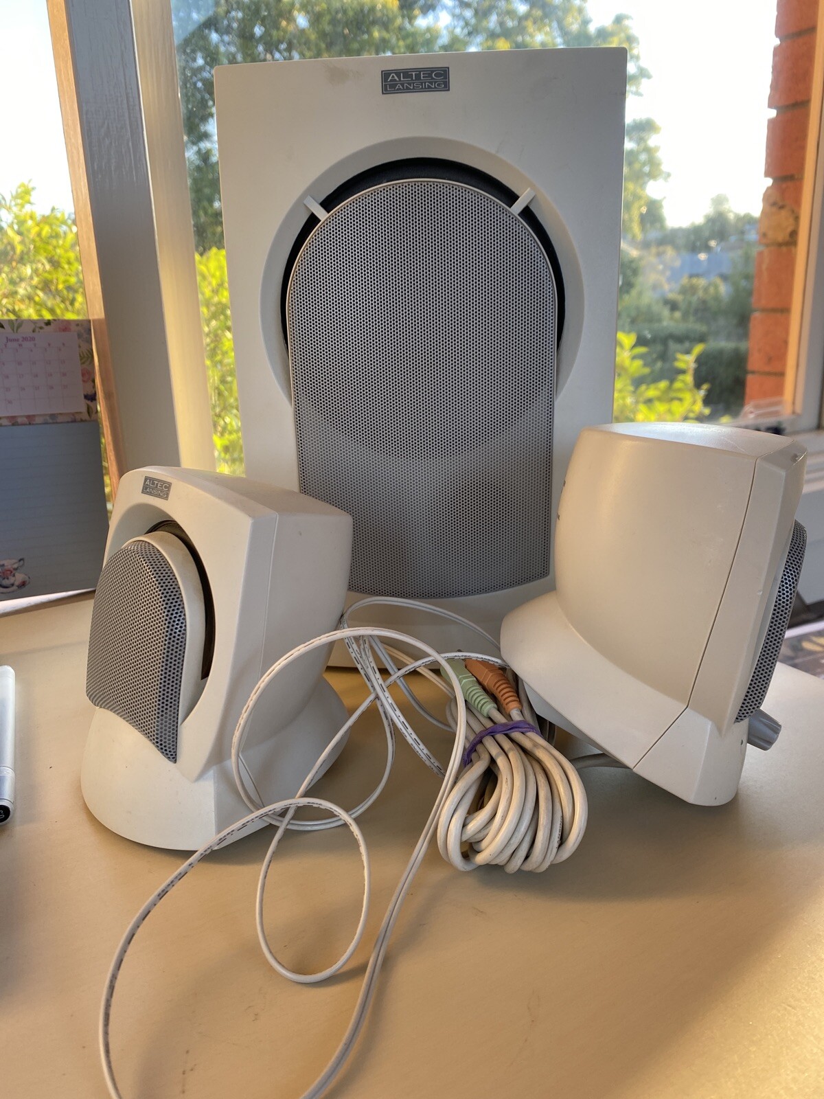 altec lansing avs300