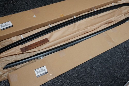 MAZDA Genuine OEM RX-7 RX7 FD3S Front Door Belt Line Molding Right FD01-50-640E