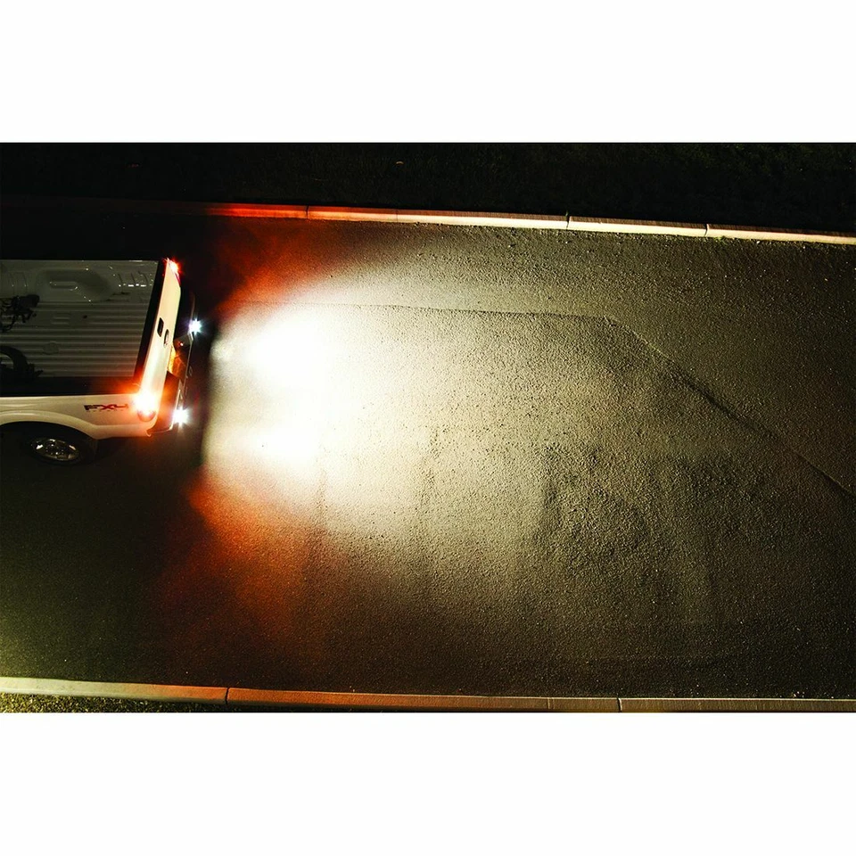 Luces de respaldo difusas de inundación Rigid Industries de montaje empotrado serie SR-Q Pro Foto 2 de 2