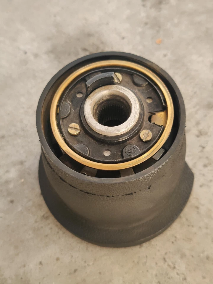 VICTOR Steering wheel hub for Porsche 924 944 924S - Good Condition  - image 3 of 4