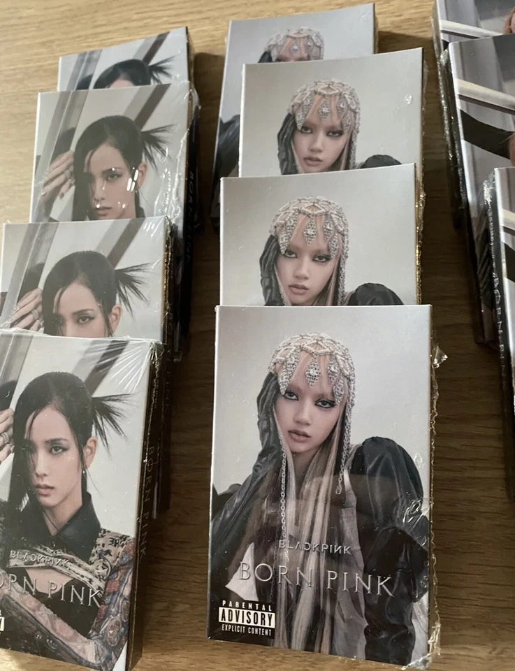 Blackpink - Born Pink 4 Cassette Bundle - Lisa Jisoo Jennie Rose - Image 3 of 4