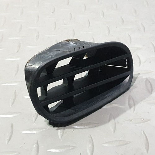 ♻️ BMW R1100RT 1996 - 2001 Air Intake Grill Grille Vent 4663-2313637 ♻️ - Picture 3 of 8