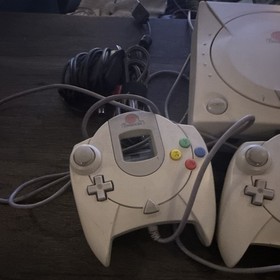 Sega Dreamcast Console 2 Controllers 2 VMU Memory Cards Rumble Pack Tested