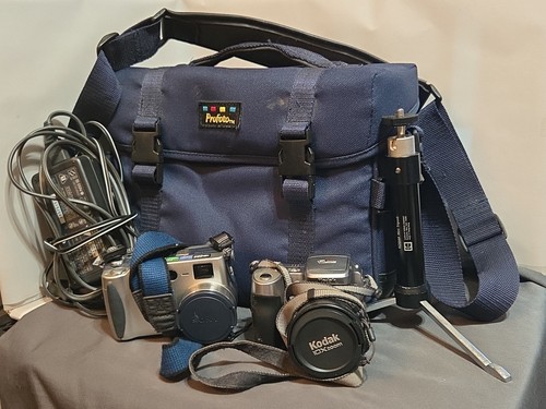 Sony & Kodak Cameras, W/ Sony Charger, Kodak Mini Tripod & Profoto Bag. - Picture 8 of 10
